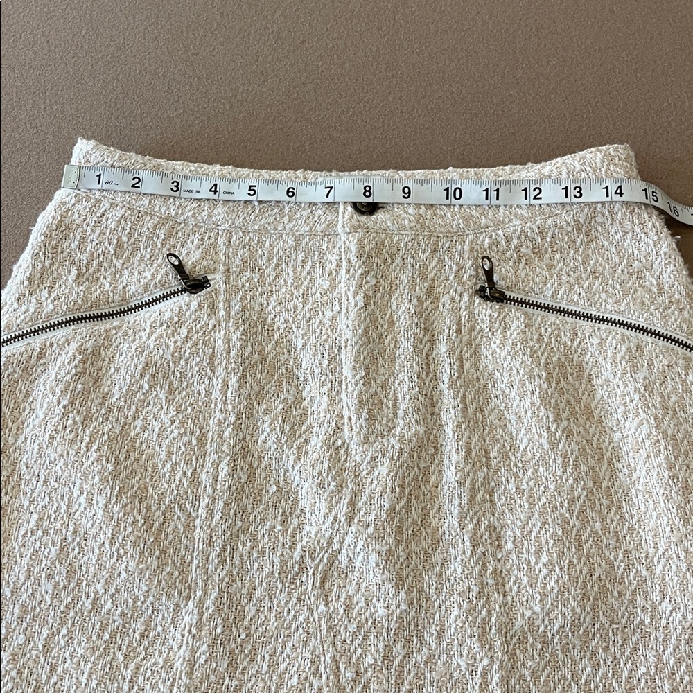 Joie Textured Nubby Mini Skirt Crème Brûlée hue- Size 4 - Picture 7 of 10